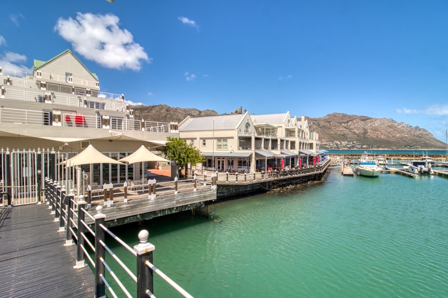 2 Bedroom Property for Sale in Harbour Island Western Cape